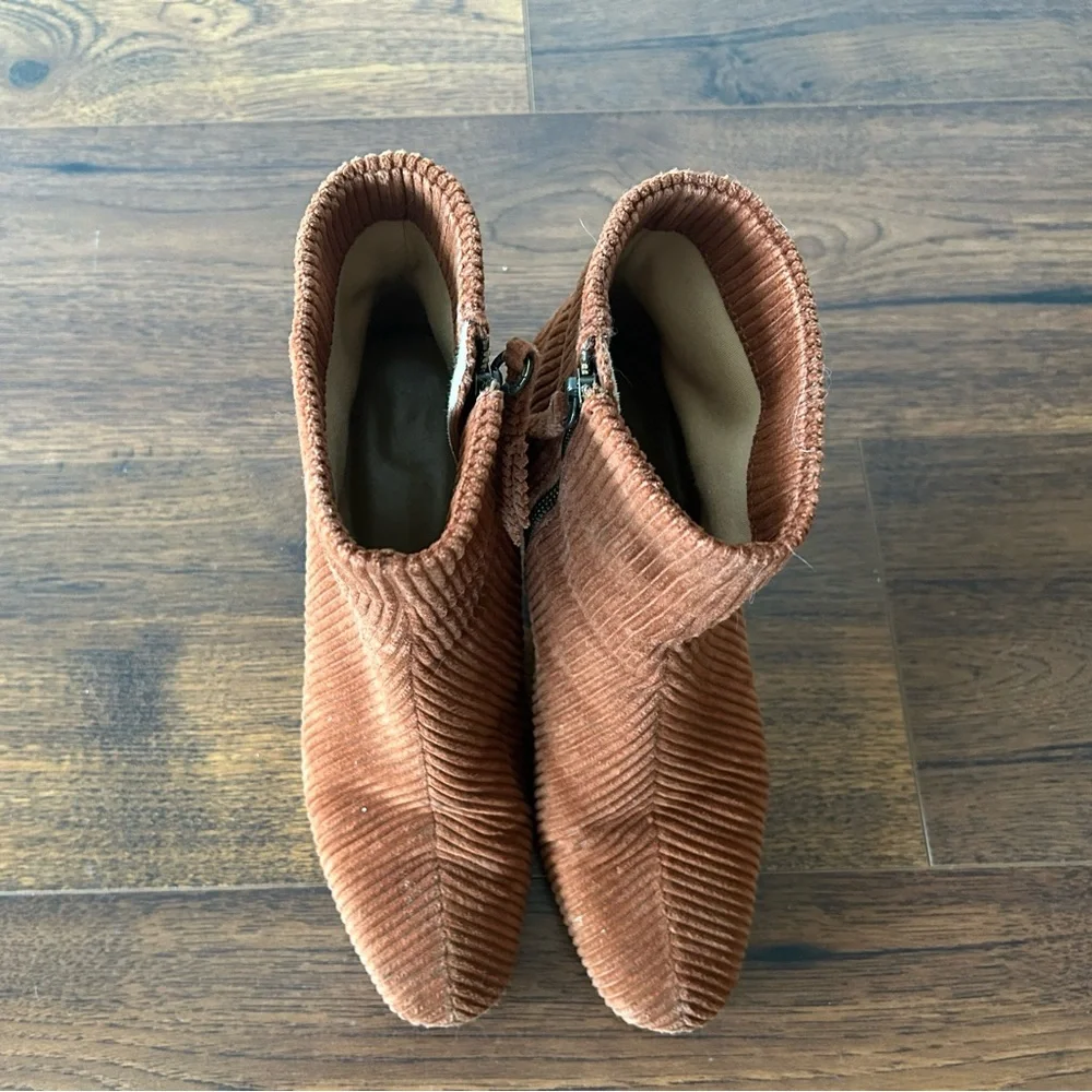 Splendid Rust Orange/Brown Corduroy Heeled Booties - Picture 5 of 6